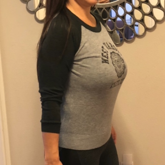 Crew neck grey lightweight sweater stylish 💕 - Picture 2 of 4